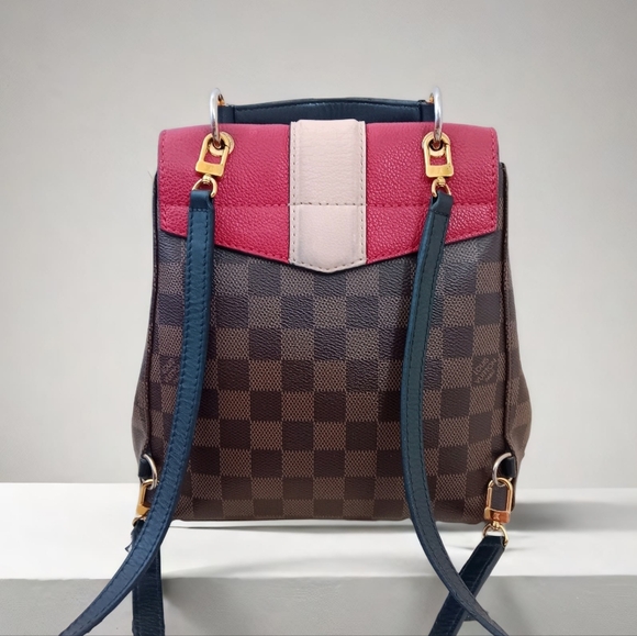 GIVEAWAY 🔥 LOUIS VUITTON LIMITED EDITION RED DAMIER EBENE MINI CLAPTON BACKPACK - Picture 4 of 16
